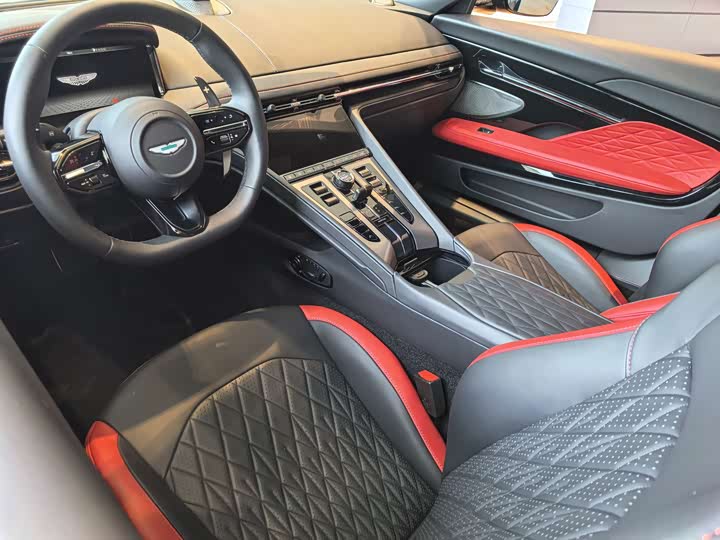 Aston Martin DB12 2025 2025款 4.0T V8 Coupe