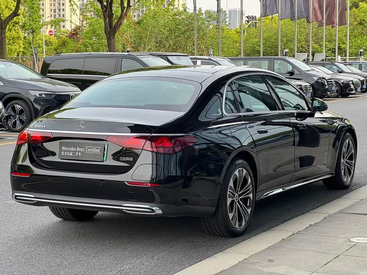 Zdjęcie 3 - Mercedes-Benz E-Class Hybrid