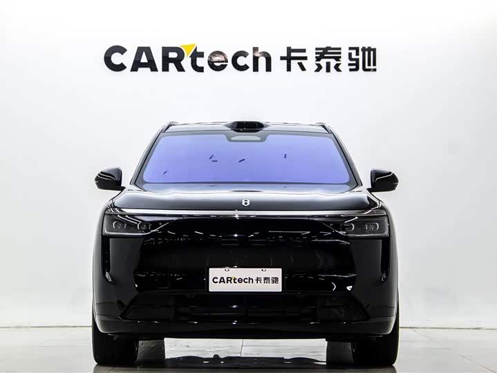 Aito M8 2025 2025款 增程 Ultra版 53.4kWh 5座版 (192线激光雷达）