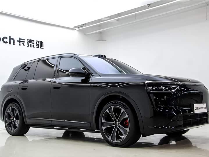 Aito M8 2025 2025款 增程 Ultra版 53.4kWh 5座版 (192线激光雷达）