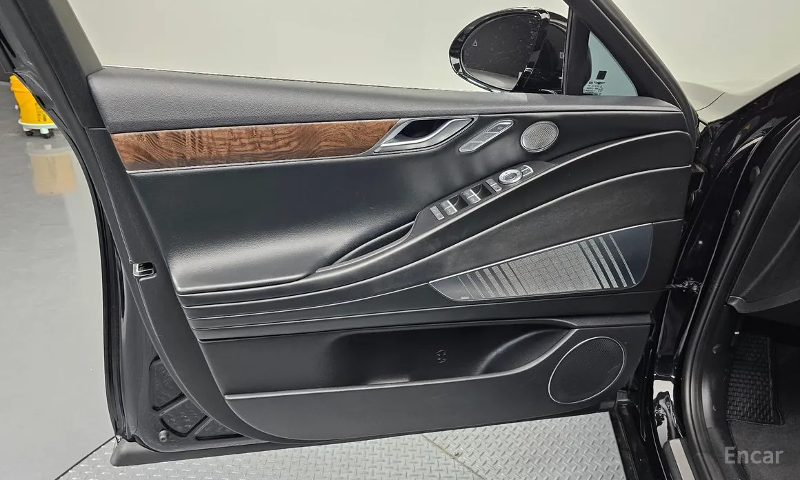 Genesis G80 2021 e-AWD