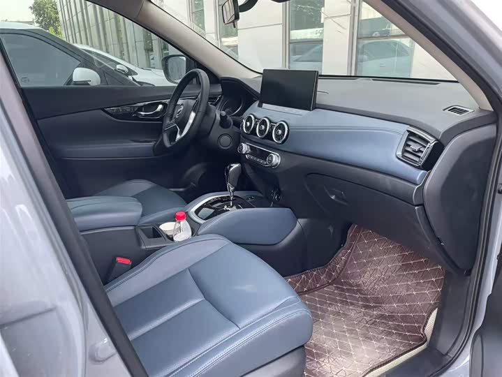 Nissan X-Trail 2025 2025款 荣誉 2.0L 两驱领先版