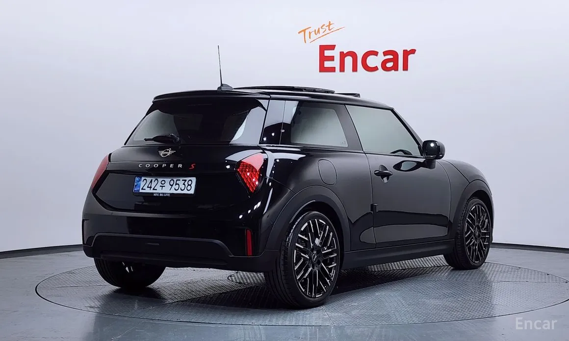 Mini Cooper 2024 Favoured