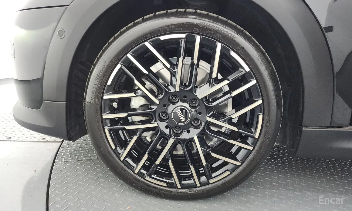 Mini Cooper 2024 Favoured