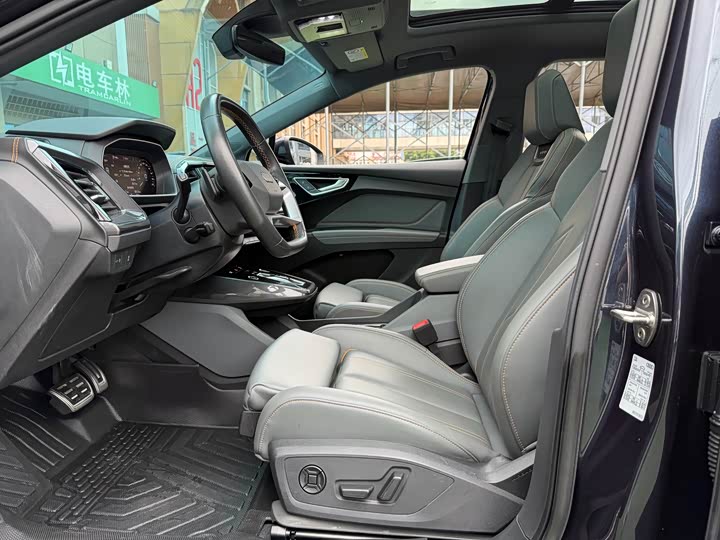 2024 Audi Q4 e-tron