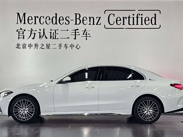 Photo 2 - Mercedes-Benz C-Class