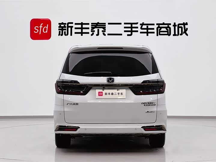 Фото 7 - Honda Odyssey