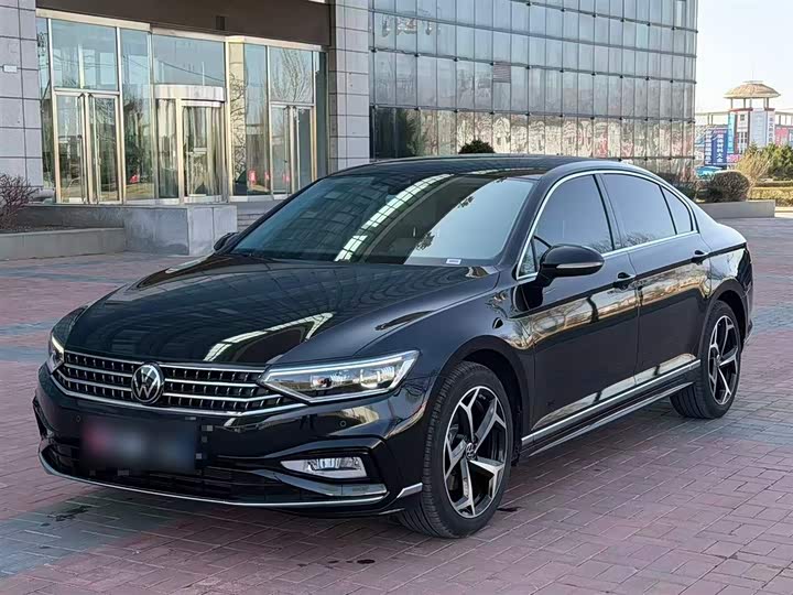 Фото 2 - Volkswagen Magotan