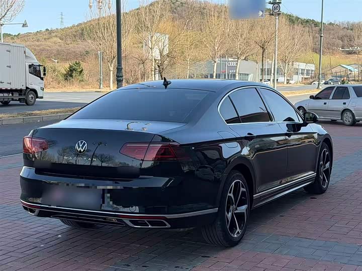 Фото 7 - Volkswagen Magotan