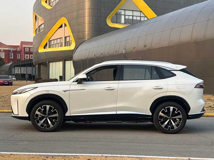 Roewe D5X DMH 2024 2024款 135旗舰版