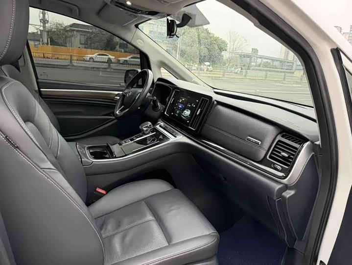 Фото 8 - GAC Trumpchi M8