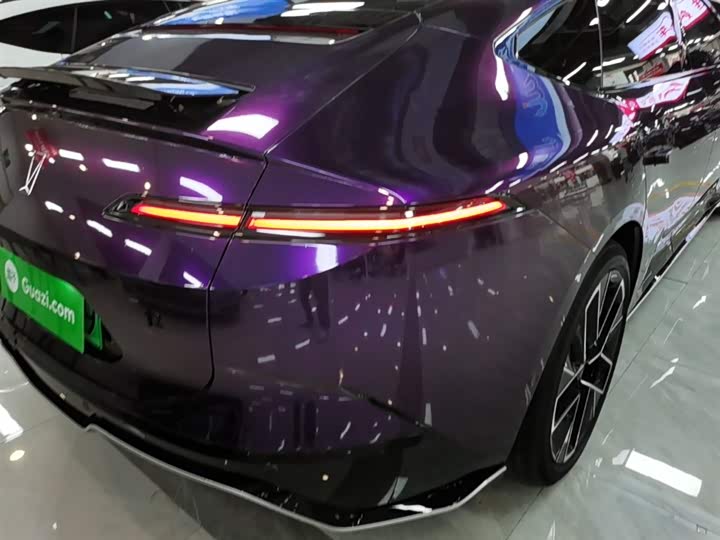 Avatr 12 2023 2023款 650 三激光四驱性能版