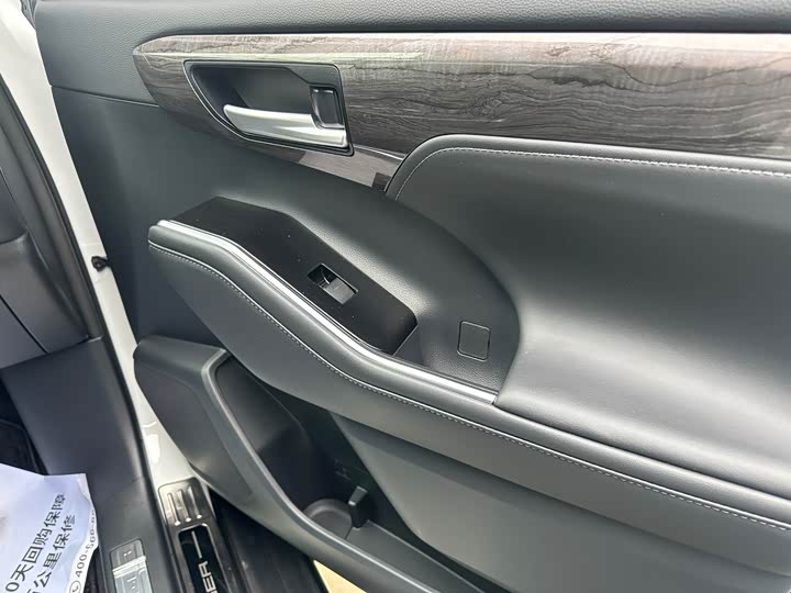 Фото 6 - Toyota Crown Kluger