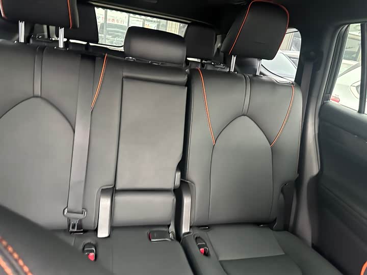 Фото 7 - Toyota Crown Kluger