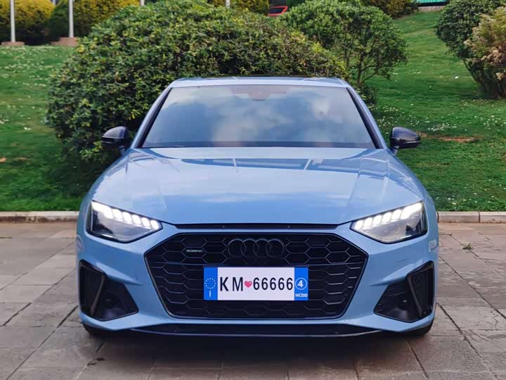 Фото 2 - Audi A4L