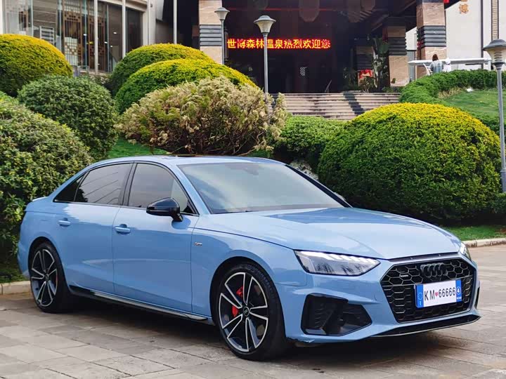 Фото 3 - Audi A4L
