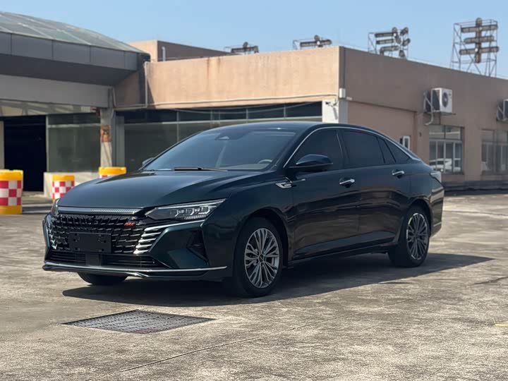 Dongfeng Aeolus Yixuan Max