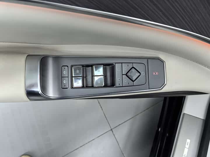 Denza Z9 2024 2024款 1100km 四驱Max版