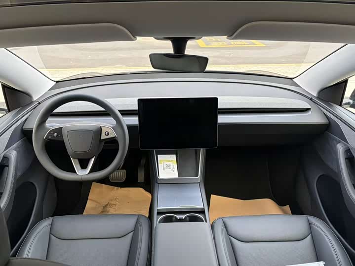 Tesla Model Y 2026 2026款 后轮驱动版