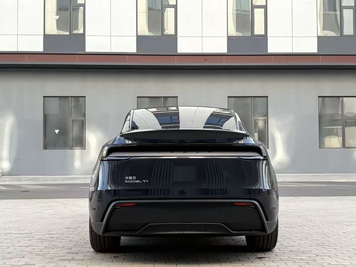 Tesla Model Y 2026 2026款 后轮驱动版