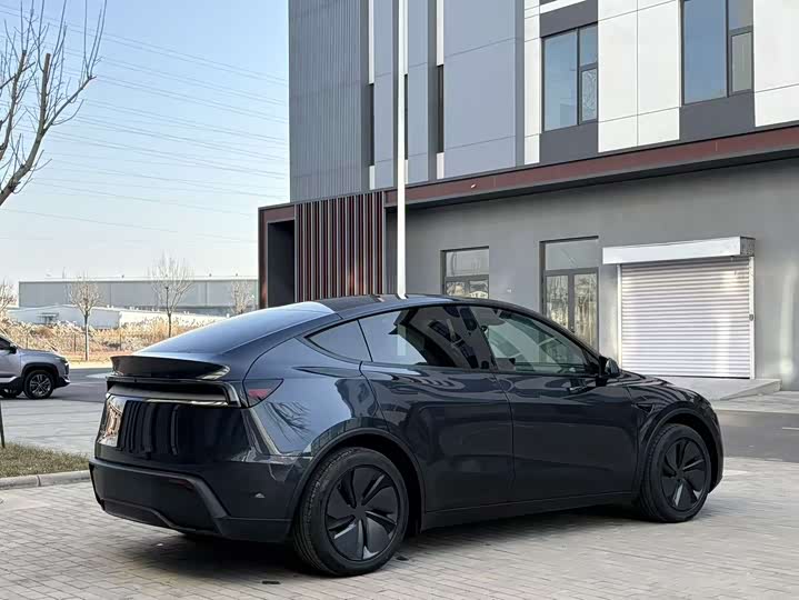Tesla Model Y 2026 2026款 后轮驱动版