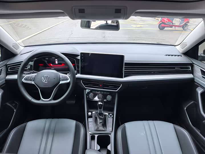 Volkswagen Sagitar L 2026 2026款 改款 3000万辆甄选款 300TSI DSG 超越版