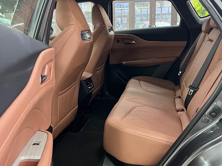 Changan UNI-Z Hybrid 2025 2025款 智慧新蓝鲸 125km 战舰+