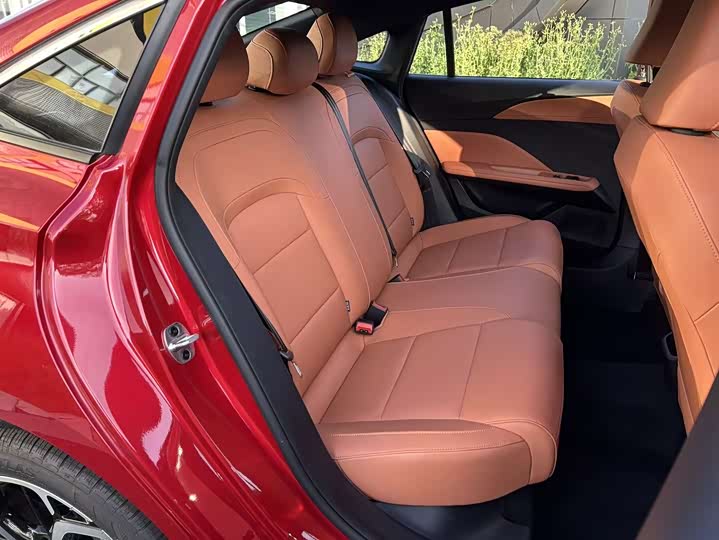 MG Motor 5 2025 2025款 300TGI 全球旗舰版
