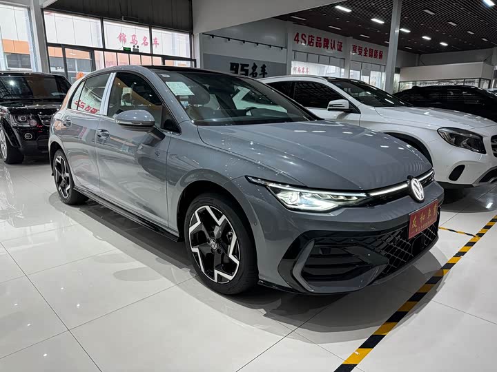 2025 Volkswagen Golf