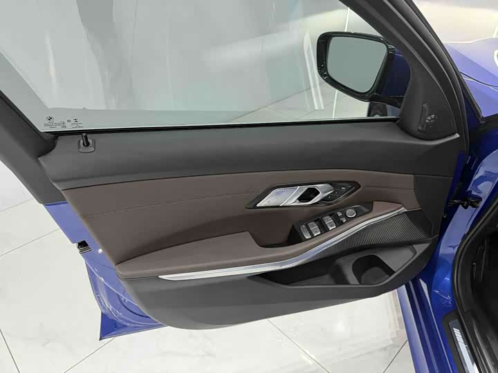 Фото 8 - BMW 3 Series