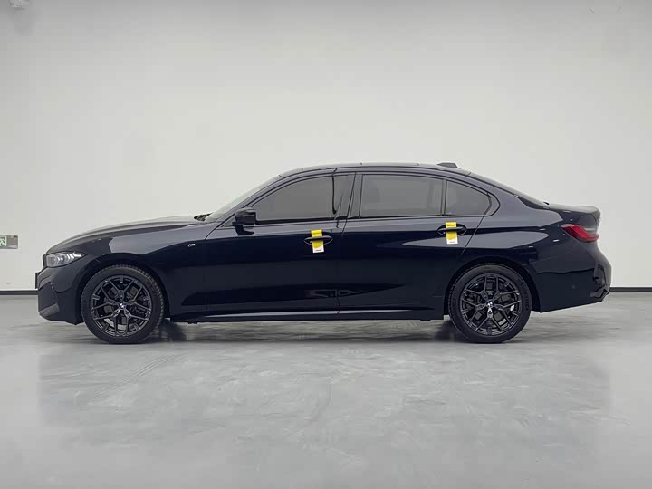 BMW 3 Series 2026 2026款 330Li M运动曜夜套装