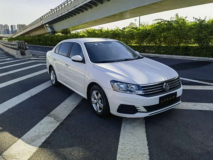 Фото 3 - Volkswagen Lavida