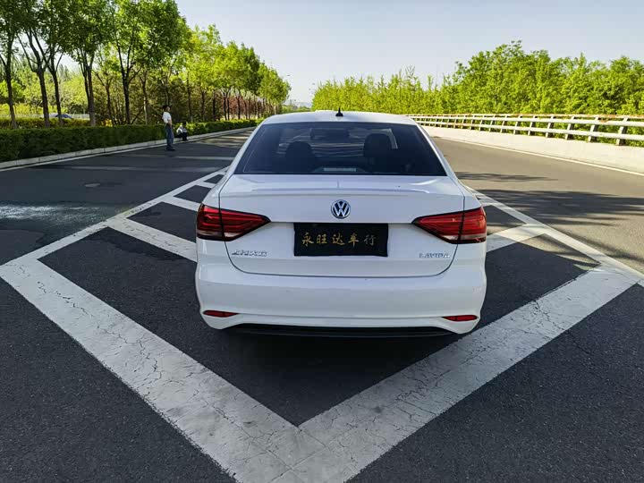 Фото 5 - Volkswagen Lavida