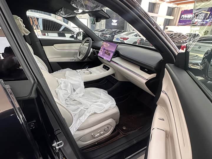 Changan Qiyuan (Nevo) Q07 2025 2025款 215尊荣型
