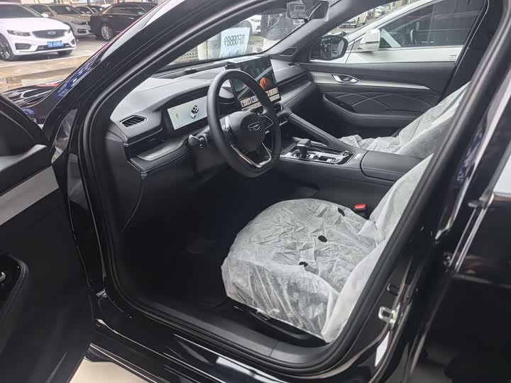 Фото 8 - Geely Preface