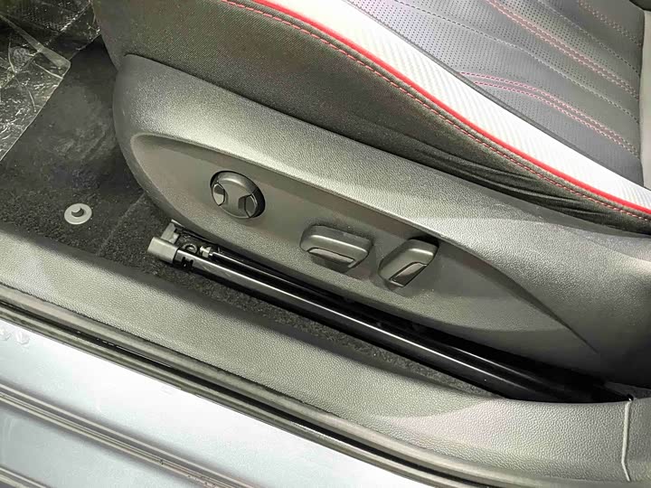 Volkswagen Lamando L 2022 2022款 凌渡L 280TSI DSG酷辣版