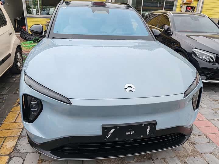 Фото 2 - Nio ES6
