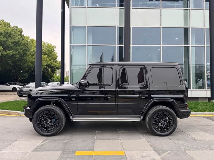 2025 Mercedes-Benz EQG