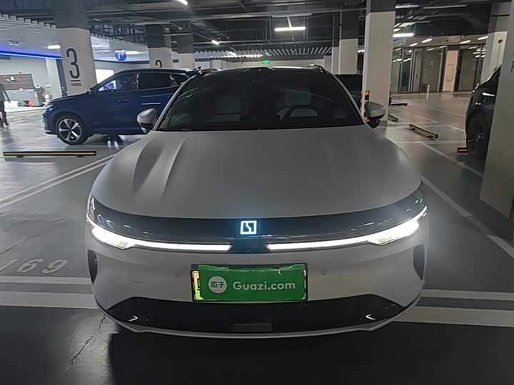 Zeekr 007 2025 2025款 长续航四驱智驾版 100kWh