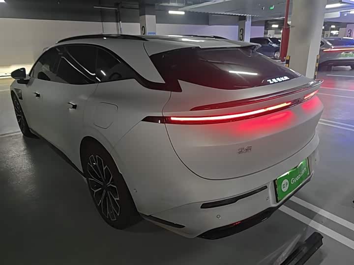 Zeekr 007 2025 2025款 长续航四驱智驾版 100kWh