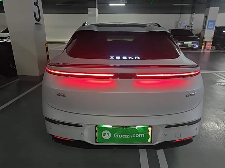 Zeekr 007 2025 2025款 长续航四驱智驾版 100kWh