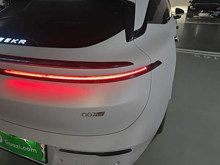 Zeekr 007 2025 2025款 长续航四驱智驾版 100kWh