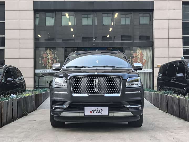 Zdjęcie 2 - Lincoln Navigator