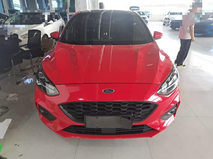 Ford Focus 2021 2021款 两厢 EcoBoost 180 自动ST Line