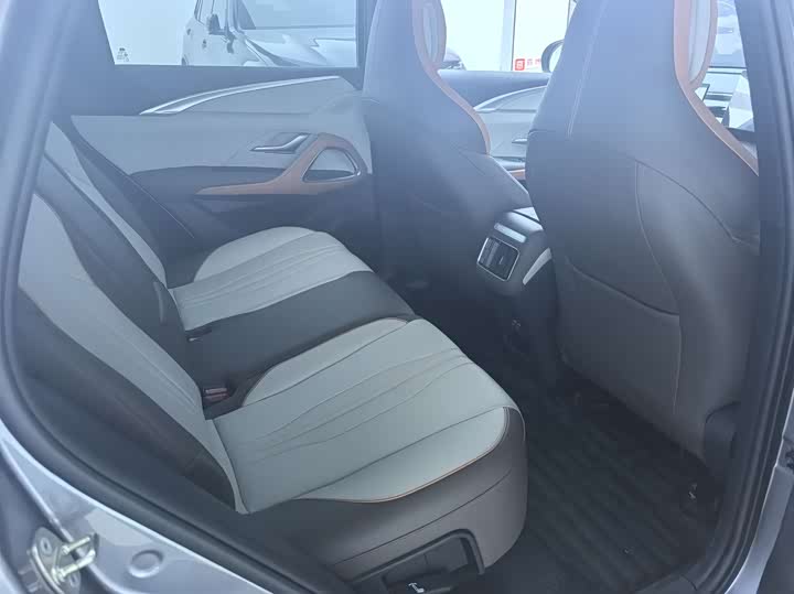 BYD Song Pro Hybrid 2022 2022款 DM-i 51km 豪华型
