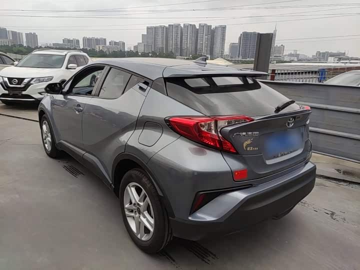 Toyota C-HR 2023 2023款 2.0L 领先版