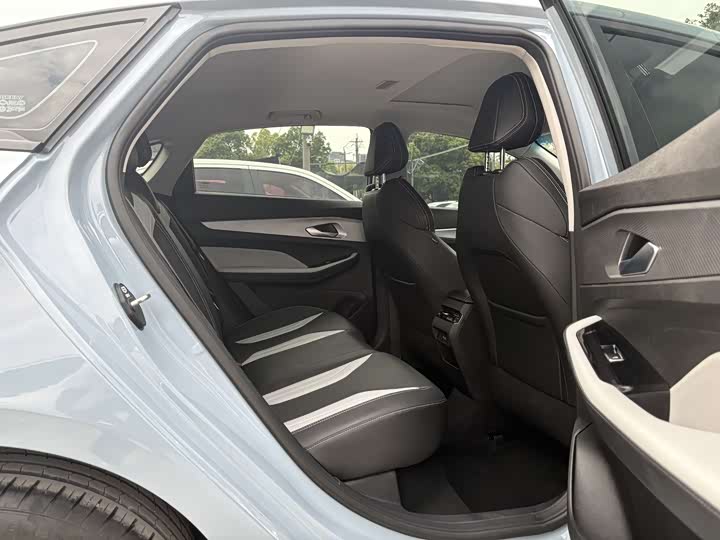 Geely Binrui 2024 2024款 缤瑞COOL 1.5T DCT冠军版