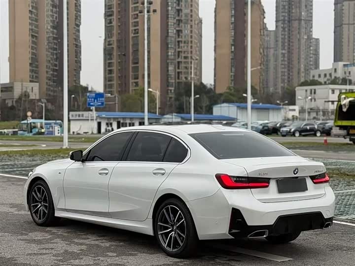 Zdjęcie 7 - BMW 3 Series