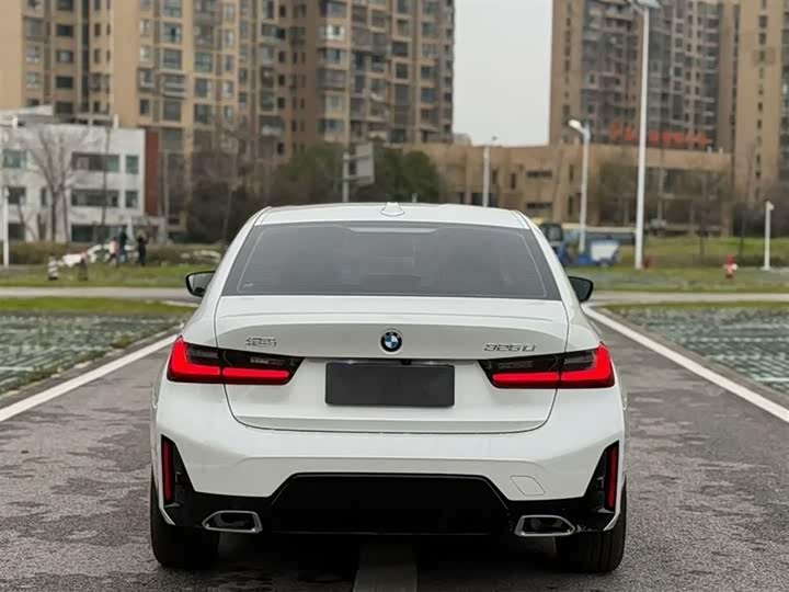 Zdjęcie 8 - BMW 3 Series