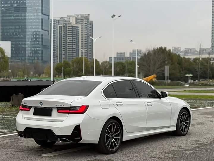 Zdjęcie 9 - BMW 3 Series